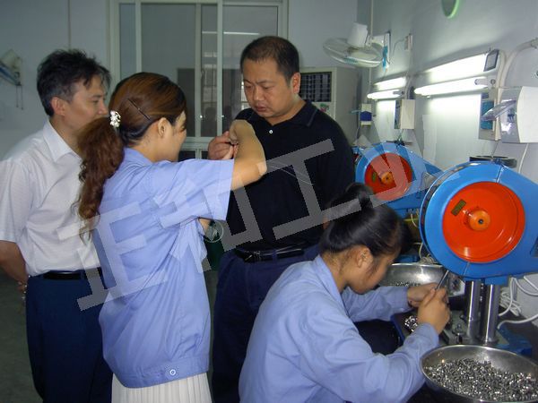 总军代表莅临指导事情